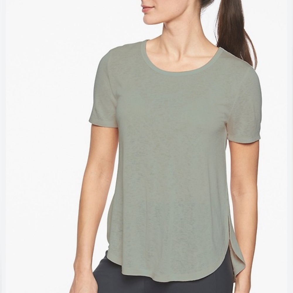 Athleta Sage Green Short Sleeve Tee